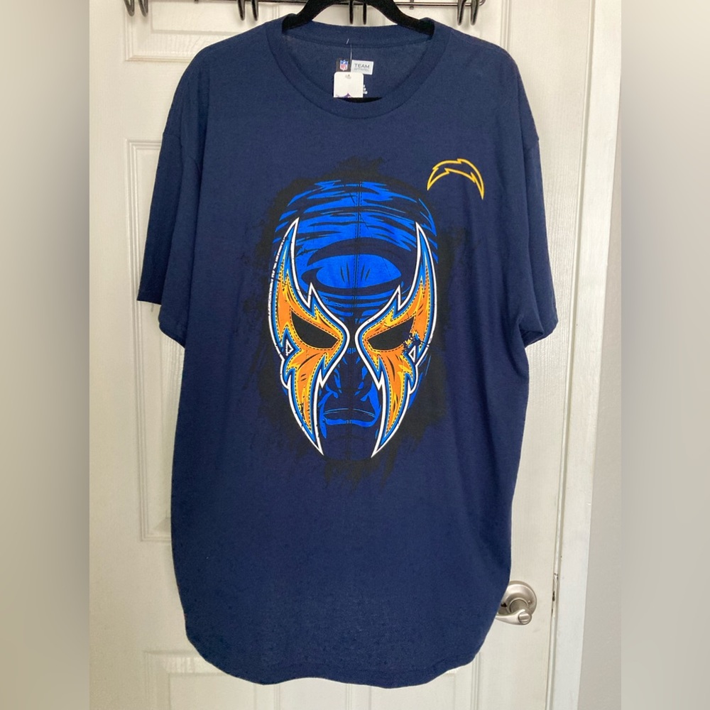 Men’s NFL team apparel Chargers shirt